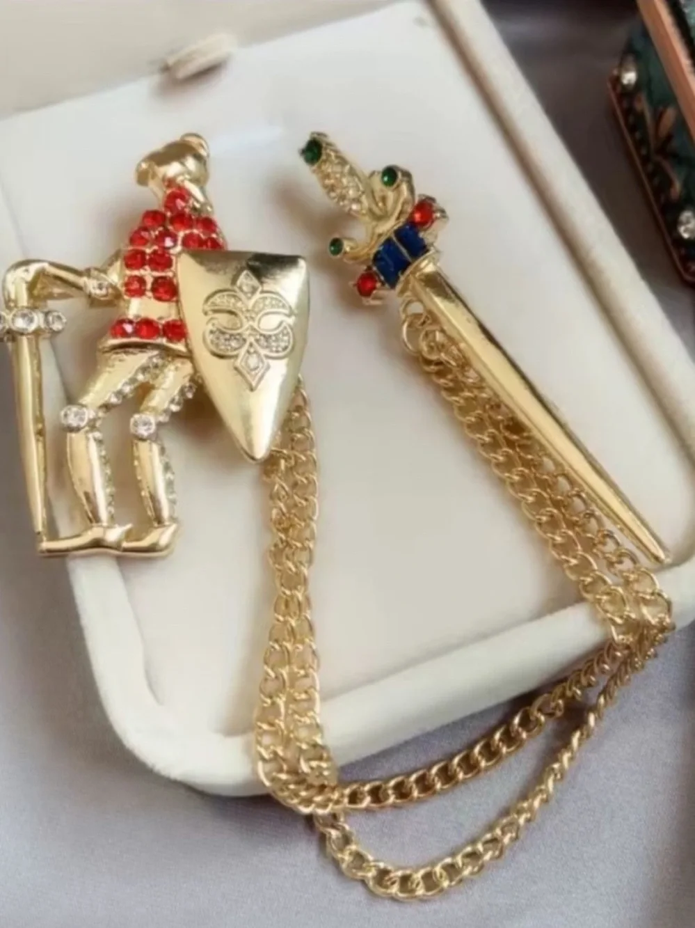 Gold Knight and Sword Chain Brooch